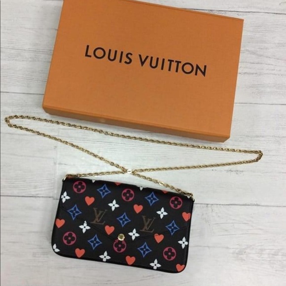 Louis Vuitton Handbags - Authentic Louis Vuitton game on bag like new